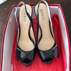 Black Guess Slighback Peeptoe size 8.5